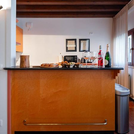Klimt House Apartment เวนิส ภายนอก รูปภาพ