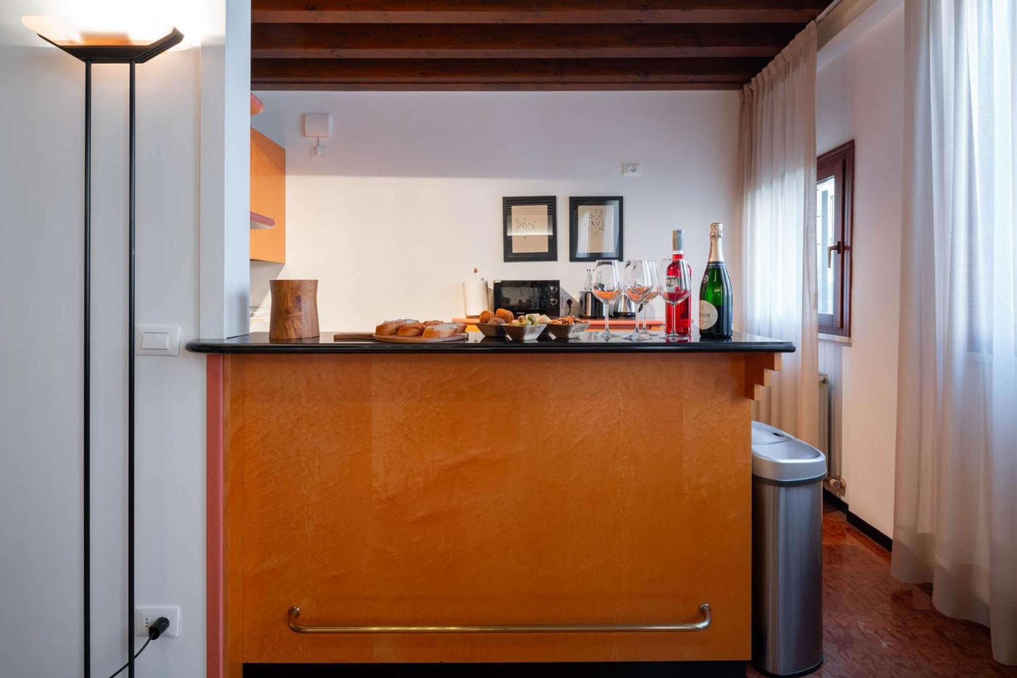 Klimt House Apartment เวนิส ภายนอก รูปภาพ